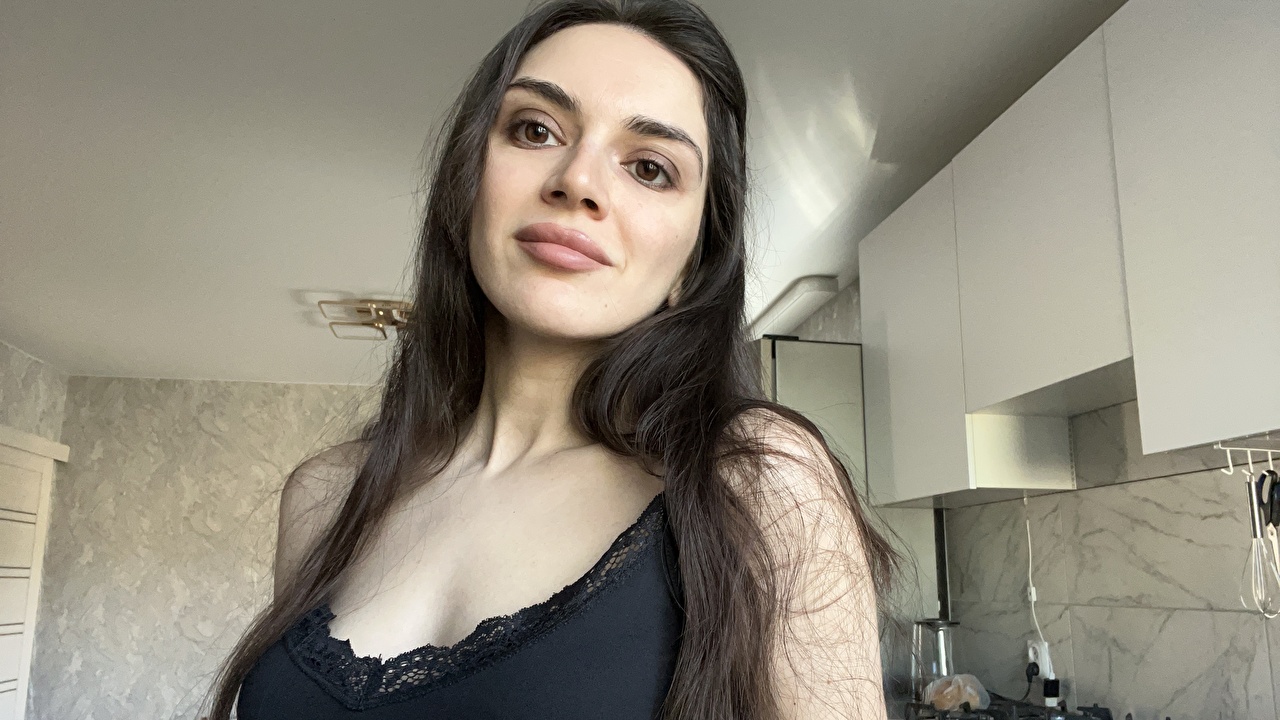 FlirtyRoxi