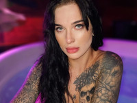 Yourinkedmom webcam snapshot