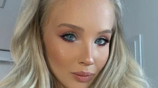 AliceeJune snapshot 5