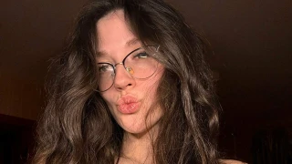 AnyaLeysly snapshot 2