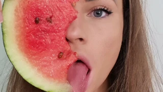 HolyKhloe snapshot 26