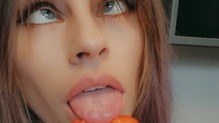 HolyKhloe snapshot 28