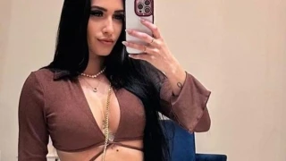 Julie25 snapshot 4