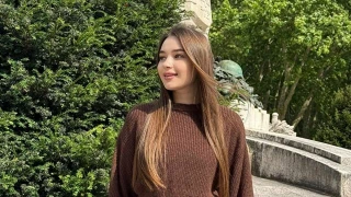 LiaGoutti180 snapshot 46