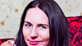 luxurywoman snapshot 3