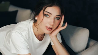 MeganTease snapshot 2