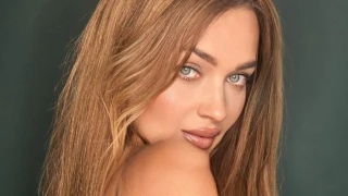OliviaGold snapshot 14
