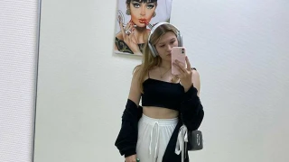 SkyeDavis snapshot 6