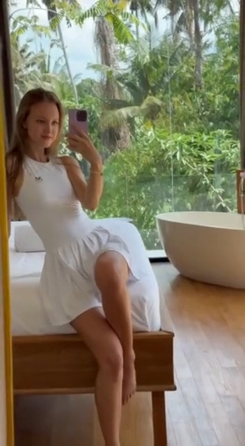 AdorableTina-webcam-video-1-Beautiful-Me.mp4