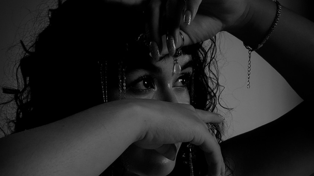 webcam-bisexuele-jonge-vrouw-BurlesqueQueen-Cup-C-1753802324870.mp4