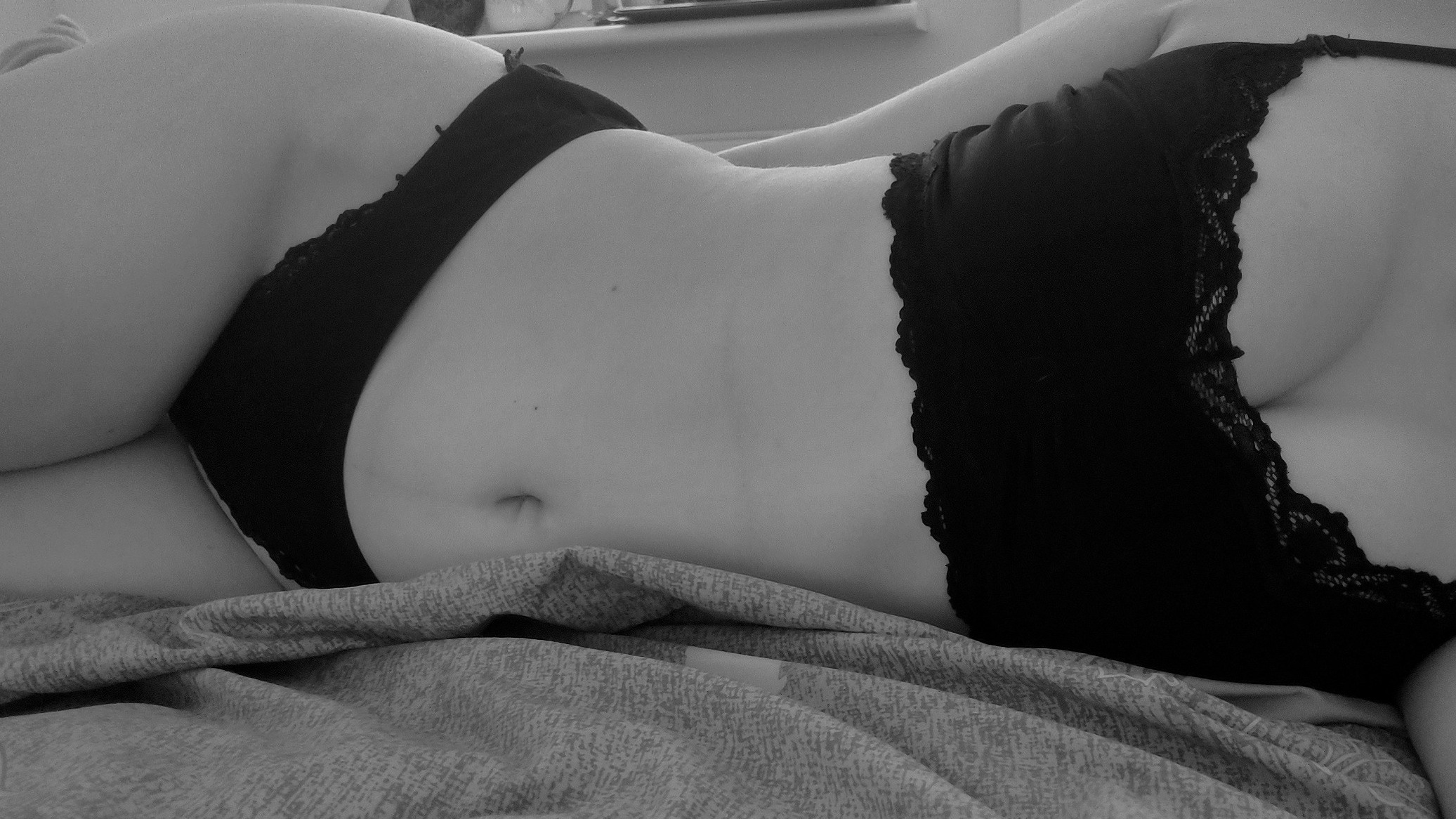 webcam-jonge-vrouw-CropCut-Cup-C-1755777253564.mp4