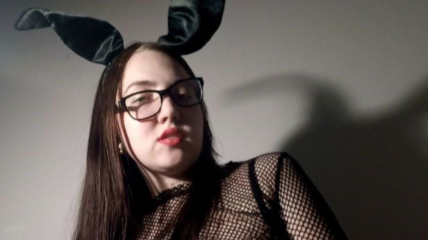 webcam-bisexuele-jonge-vrouw-ExtreemValery-Cup-C-1741979587227.mp4