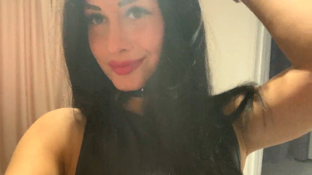 JuliaLove26-webcam-video-9-julia.mp4