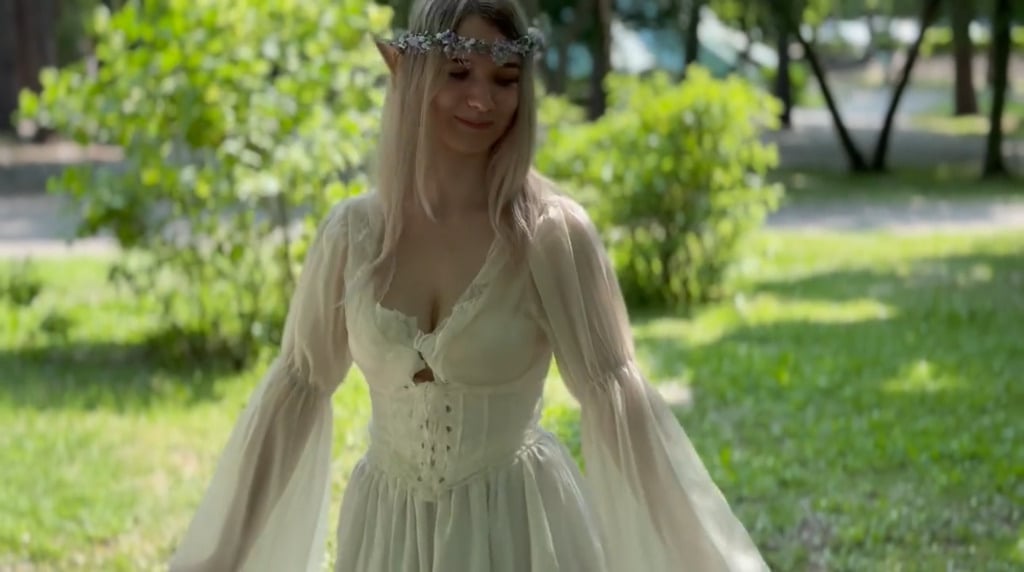 How-to-fuck-an-elf.mp4