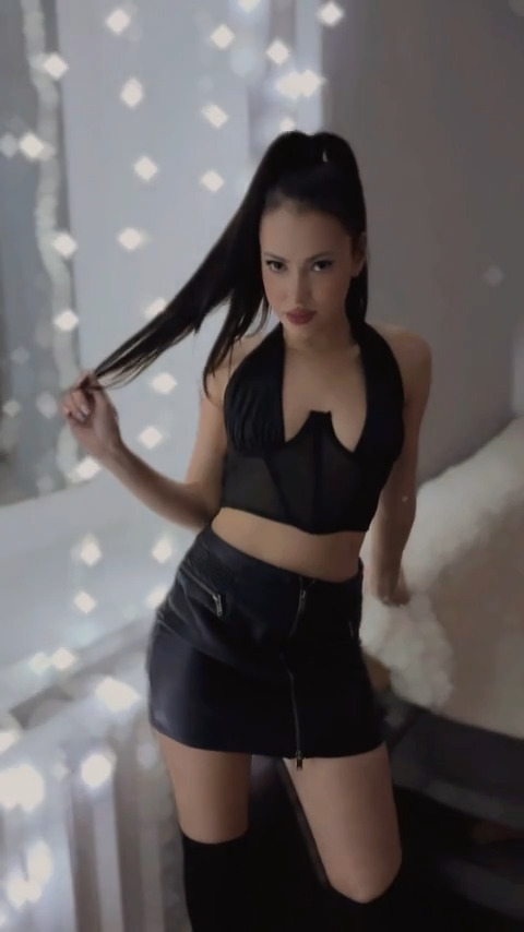 LalaWOW-webcam-video-1-just-need-you-right-here.mp4