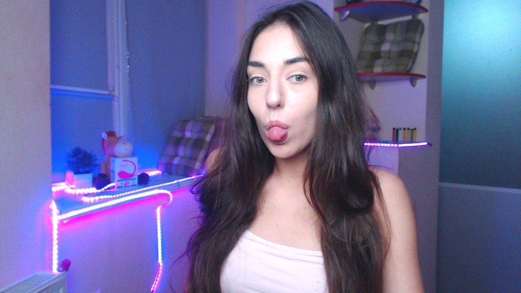 webcam-jonge-vrouw-Lovelly-Cup-A-1749720848701.mp4
