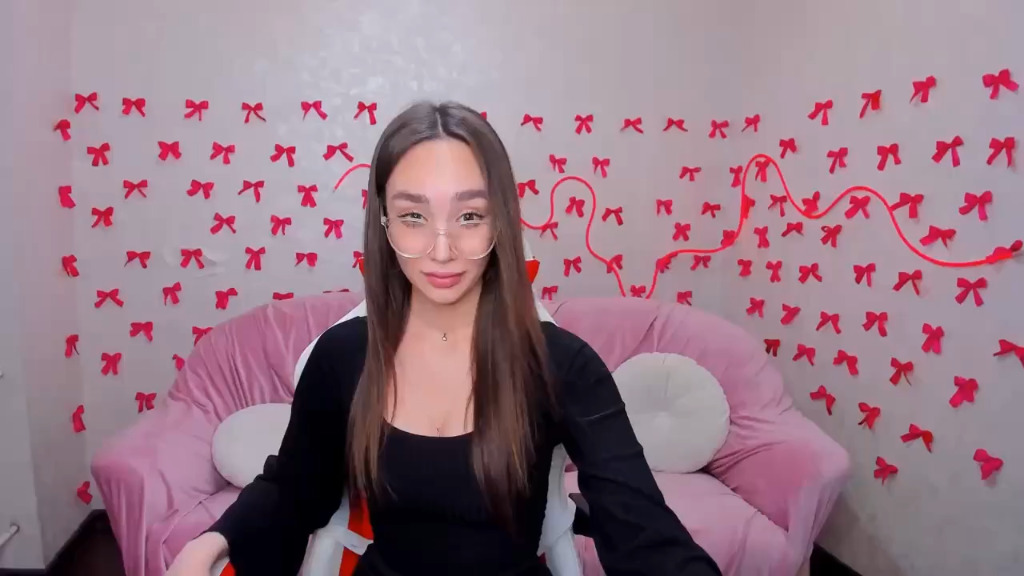 MariaLux-Hi-I-d-be-glad-to-get-to-suck-you-better.mp4