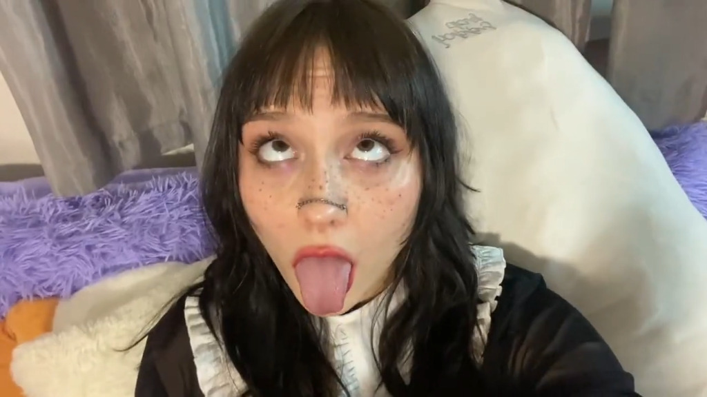 MaryMilUwU-webcam-video-1-ahegao-baby-3.mp4