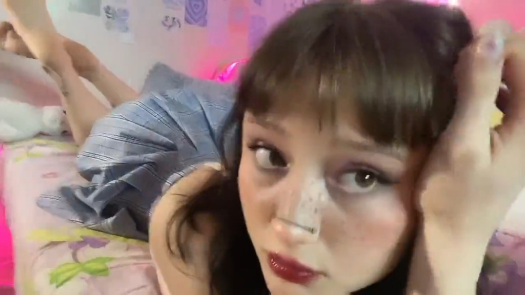 MaryMilUwU-webcam-video-4-Join-my-sweet-stream.mp4