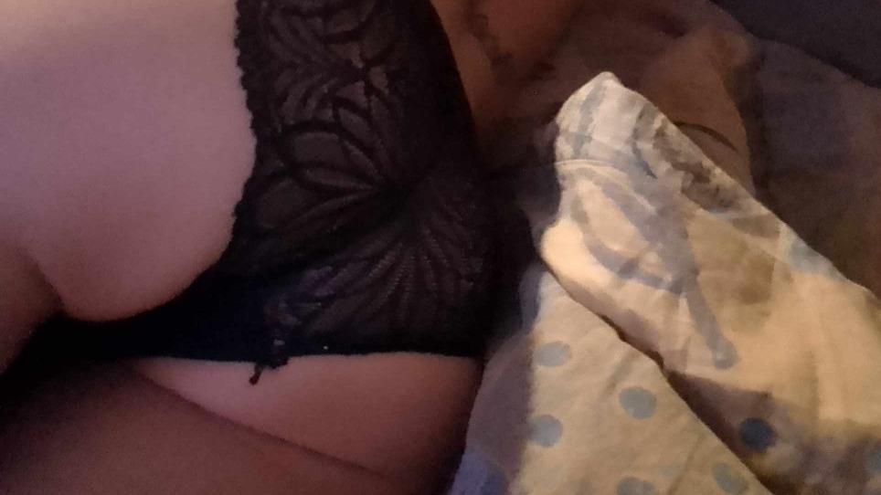 webcam-bisexuele-rijpe-vrouw-missjolien-Doggystyle-Cup-B-1734151753380.mp4