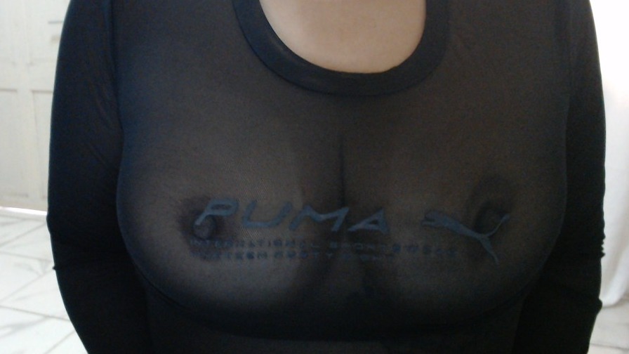 webcam-bisexuele-jonge-vrouw-SassySoul-Cup-A-1774078864986.mp4