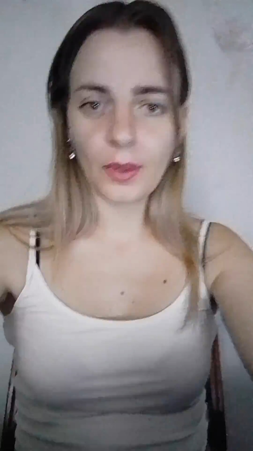 SeksiRoyvzi-webcam-video-1.mp4