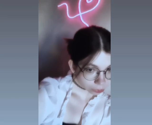 SoftSarah-webcam-video-1-3.mp4