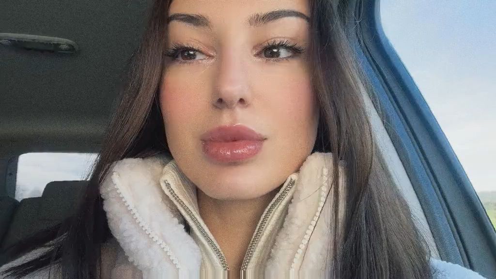 ssonyashine-webcam-video-8-Sonya-2-0.mp4