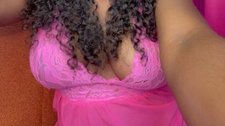 webcam-bisexuele-geile-jonge-vrouw-StouteAmora-Cup-C-1756744514605.mp4