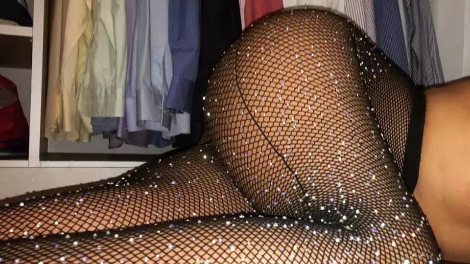 webcam-bisexuele-jonge-vrouw-StouteKimmy-Cup-A-1765872706081.mp4