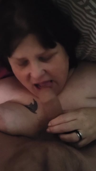 Sylviastar-is-lekker-aan-het-pijpen.mp4