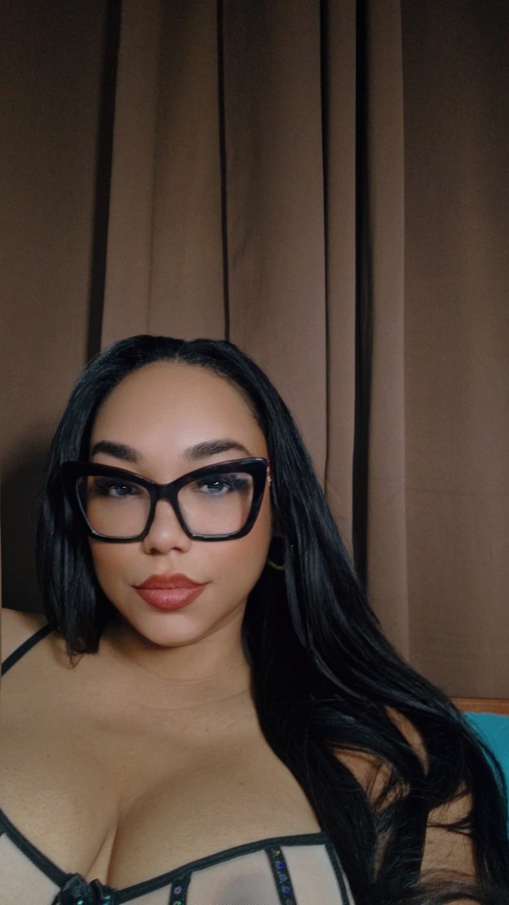 webcam-bisexuele-jonge-vrouw-TessaSletjexxx-Cup-B-1764708892802.mp4