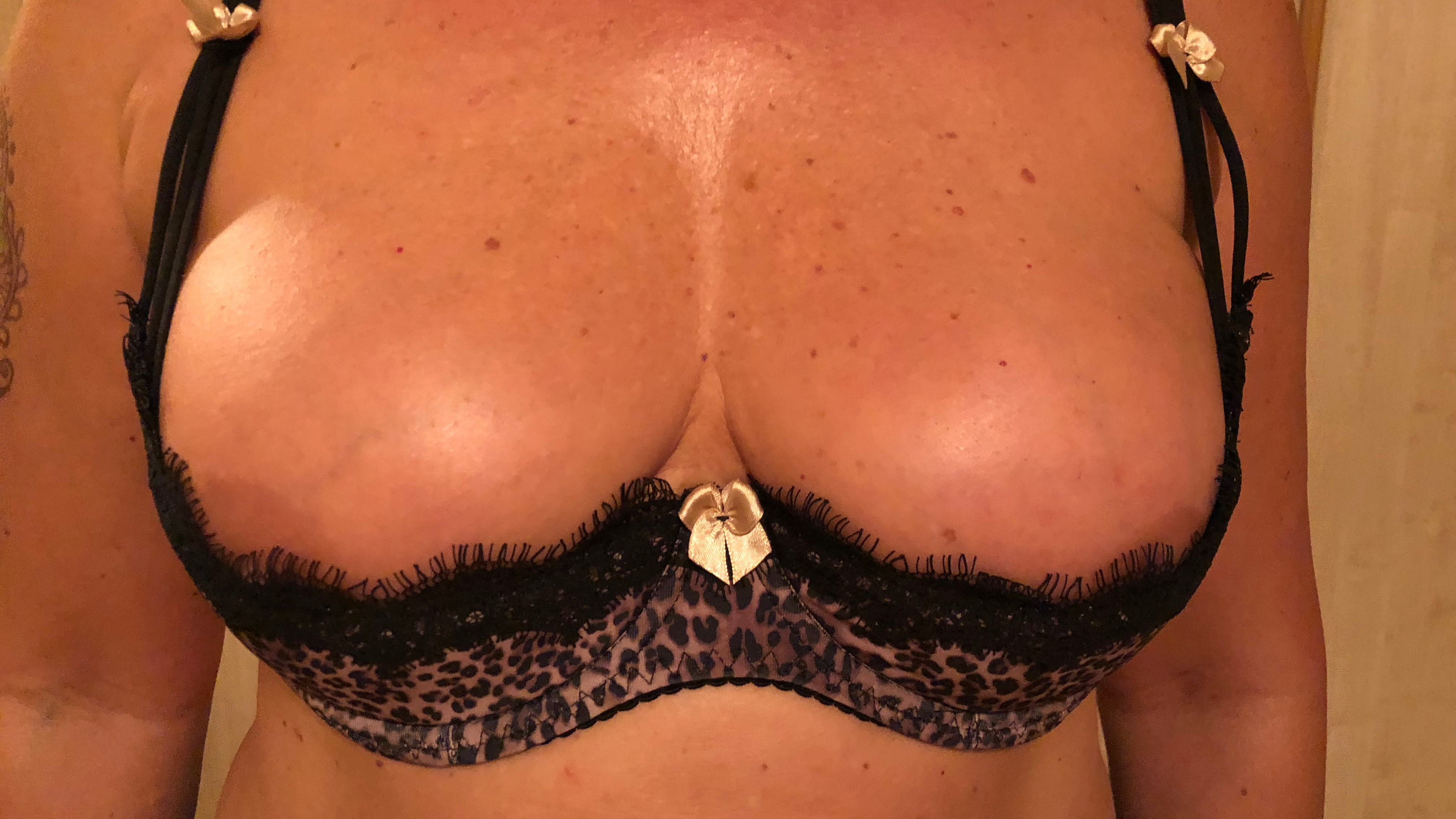 webcam-rijpe-vrouw-TynaSexy-Cup-D-1738331942211.mp4