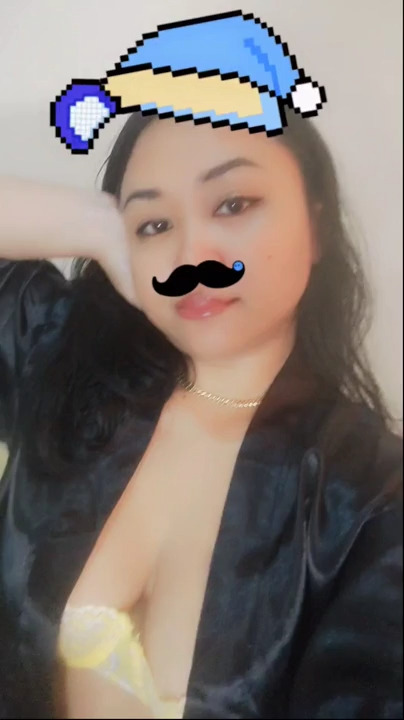 webcam-jonge-vrouw-xxangel95xx-Doggy-Cup-C-1767707668621.mp4