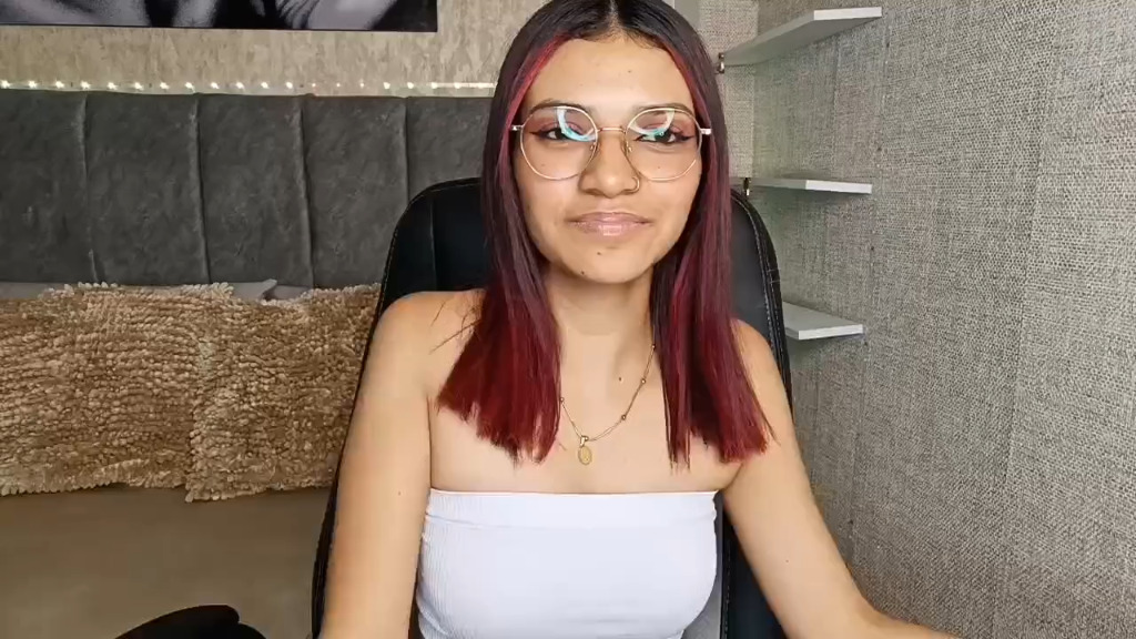 ZoeBelmont-webcam-video-1-Zoe.mp4